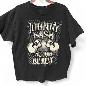Ash Black Johnny Cash 'The Man in Black' Graphic Tee